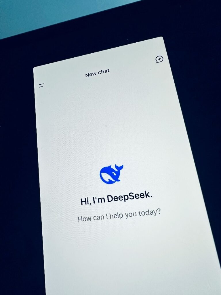 DeepSeek AI: The Powerful Free Alternative to ChatGPT 2025